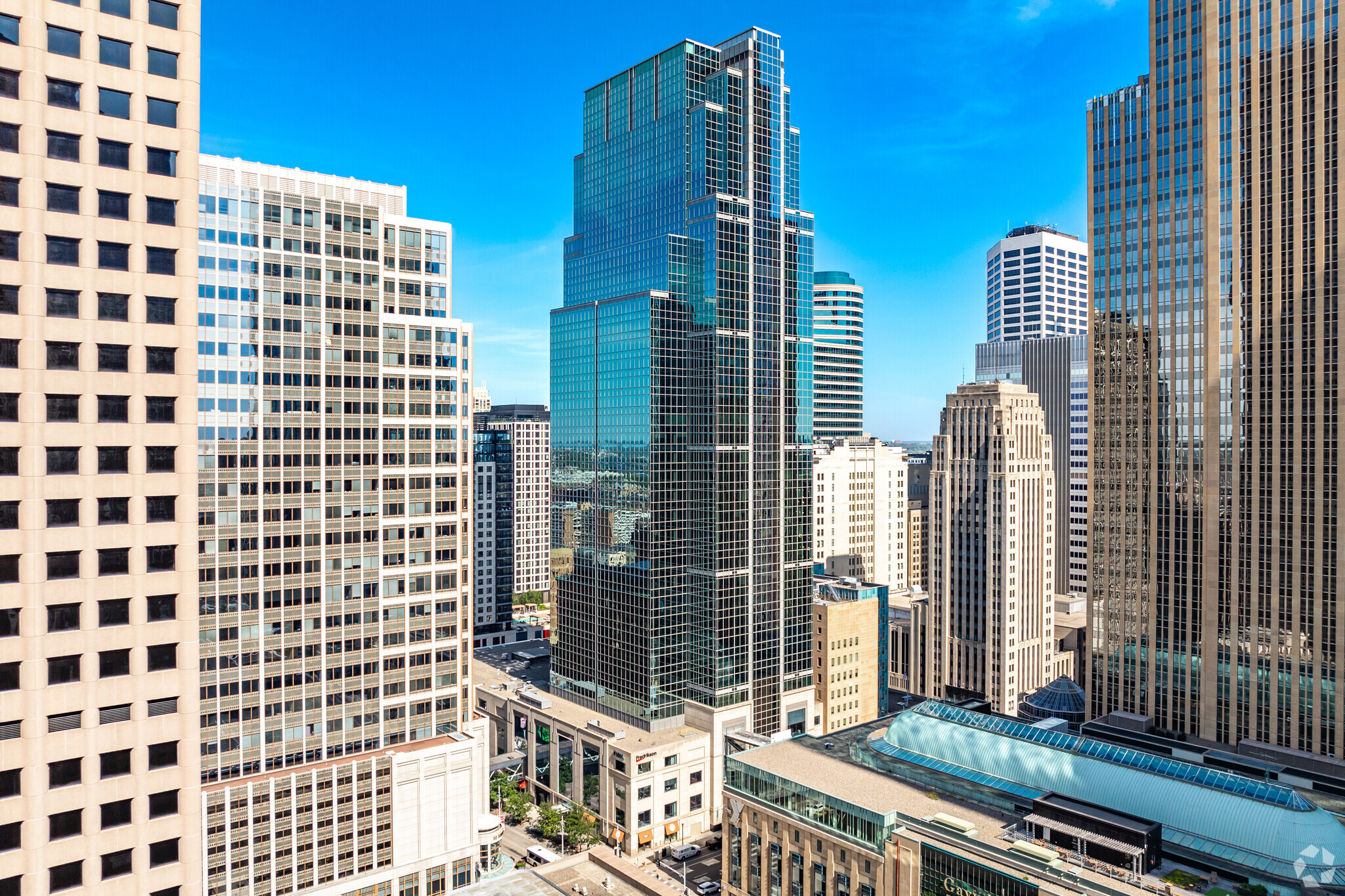 60 S 6th St, Minneapolis, MN à louer Photo principale- Image 1 de 32