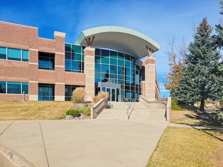 285 Century Pl, Louisville, CO à louer - Photo du bâtiment - Image 2 de 12