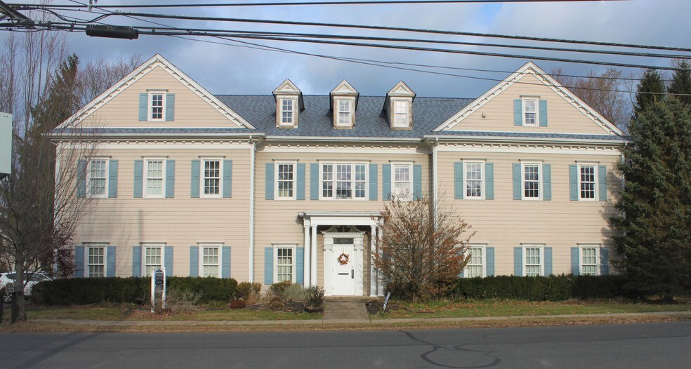 51 Grove St, Chester, NJ à louer - Photo du bâtiment - Image 3 de 21