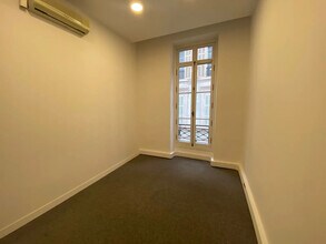 29 Rue De La Republique, Marseille for lease Interior Photo- Image 2 of 6