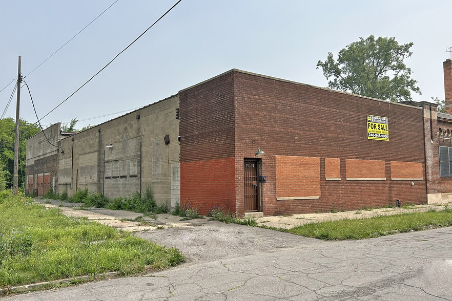 7023 E Kirby St, Detroit, MI à vendre - Photo du bâtiment - Image 1 de 1