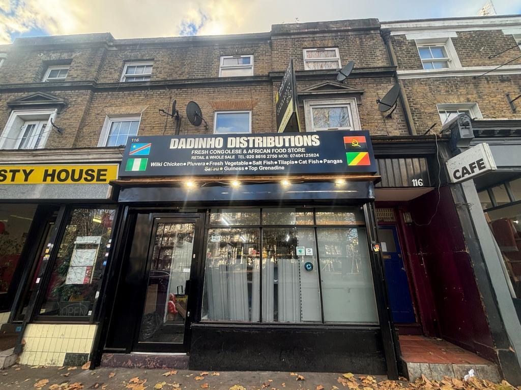 116 Denmark Hl, Londres à louer Photo du bâtiment- Image 1 de 5