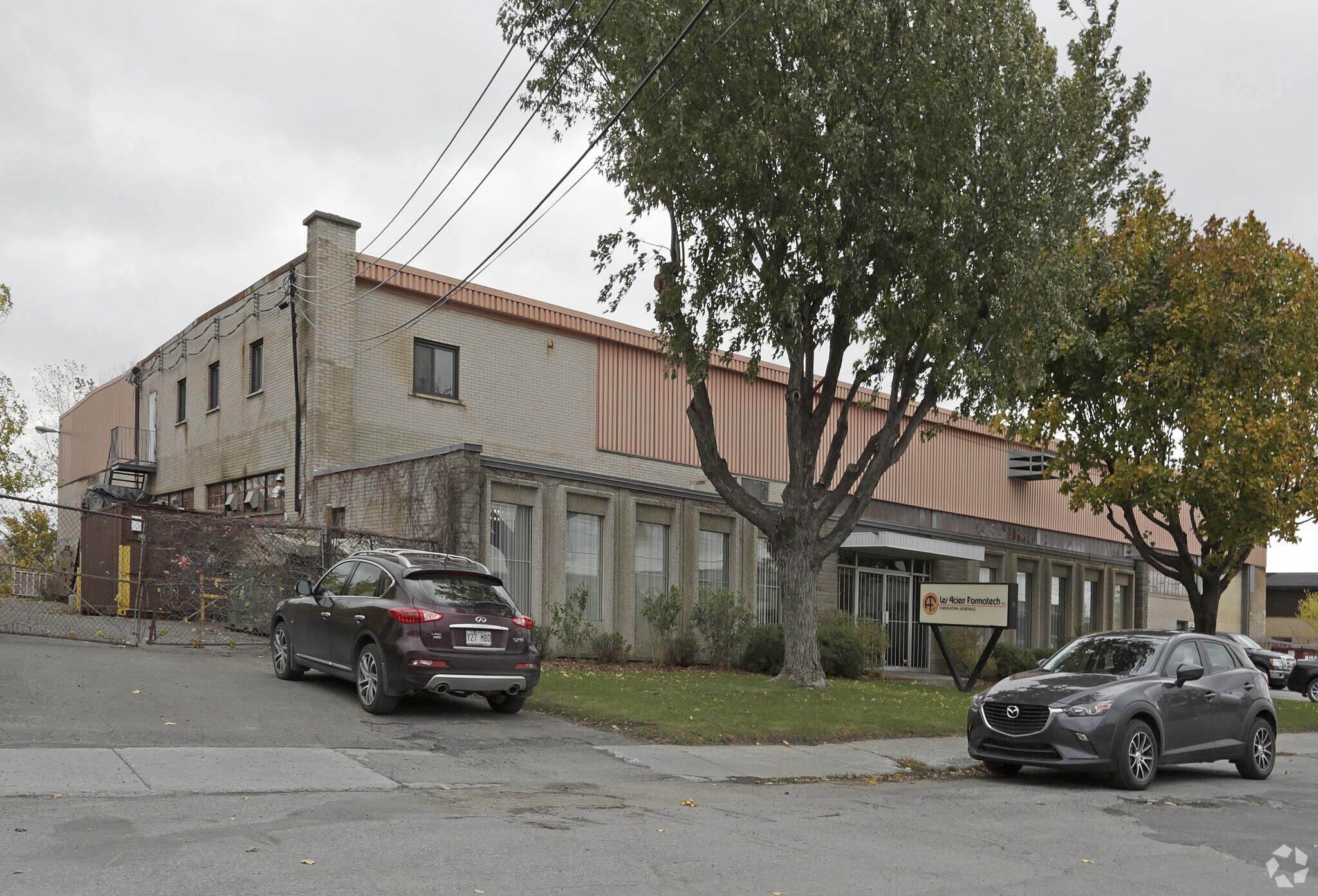 8826 Croi 5e, Montréal, QC for lease Primary Photo- Image 1 of 3