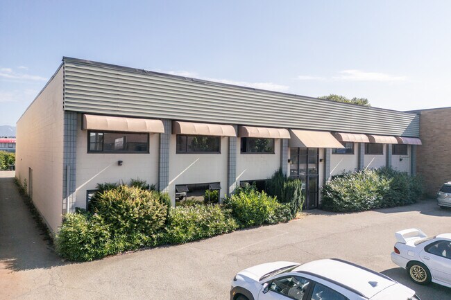 Plus de détails pour 12151 Vulcan Way, Richmond, BC - Industriel à vendre