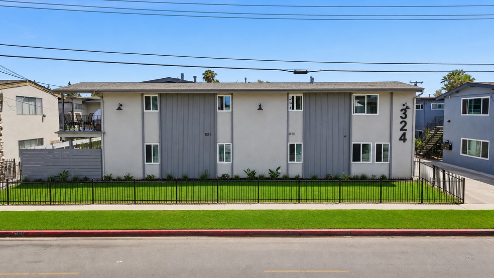 324 Leatrice Ln, Anaheim, CA for sale - Building Photo - Image 2 of 11