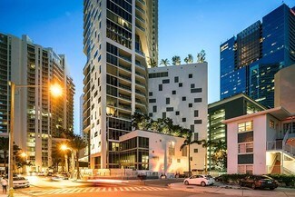 Plus de détails pour 1300 Brickell Bay Dr, Miami, FL - Multi-résidentiel à vendre