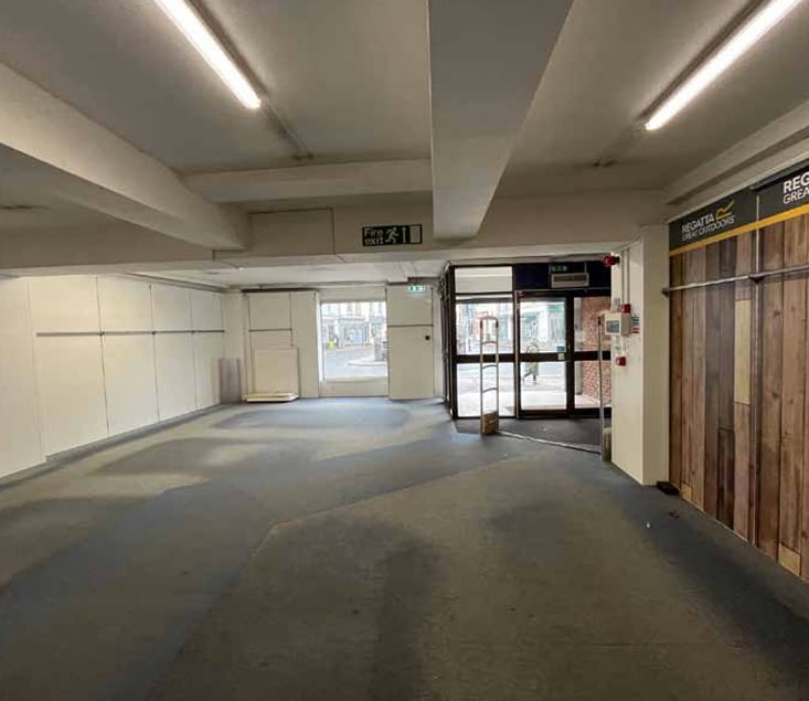 5 Market Pl, Wigton for lease Interior Photo- Image 1 of 4