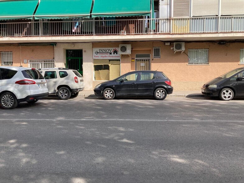Commerce de détail dans Aranjuez, Madrid à louer - Photo du bâtiment - Image 1 de 4