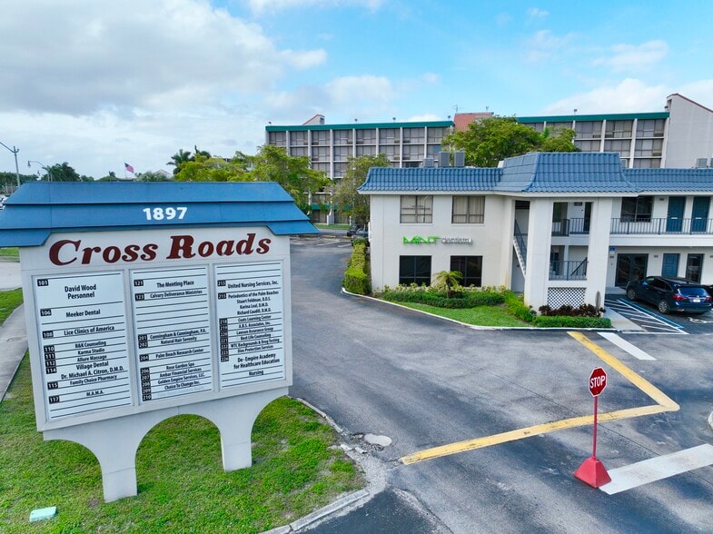 1897 Palm Beach Lakes Blvd, West Palm Beach, FL for sale - Building Photo - Image 2 of 13