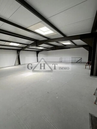 More details for Multiple Space Uses for Lease