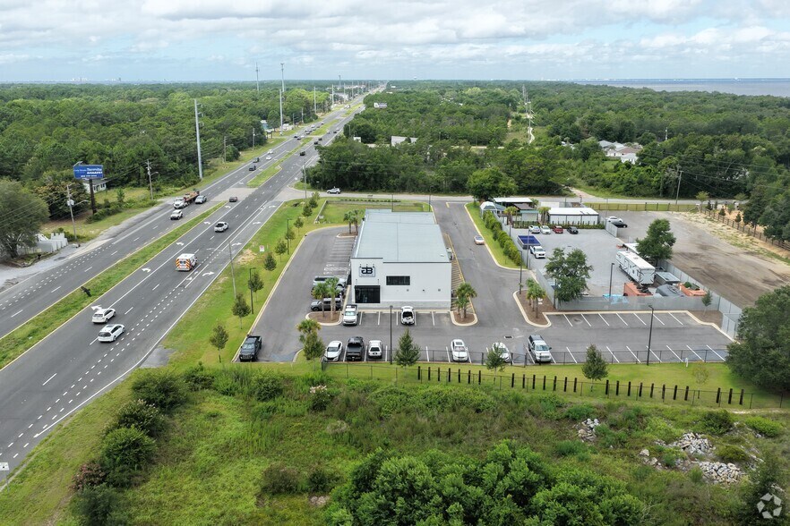 1626 Beechwood Dr, Gulf Breeze, FL for lease - Aerial - Image 2 of 4