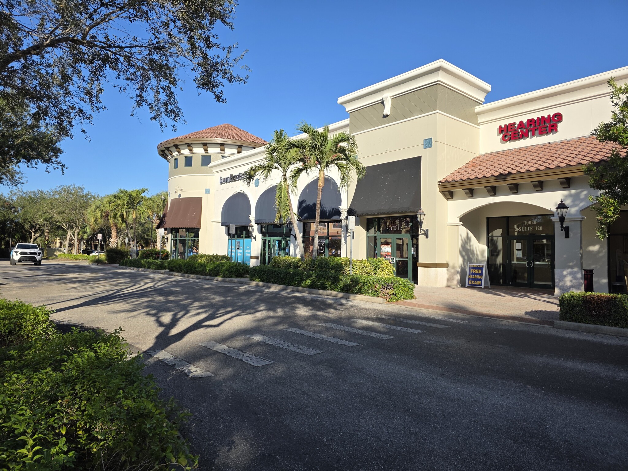10020 Coconut Rd, Estero, FL for lease Primary Photo- Image 1 of 8