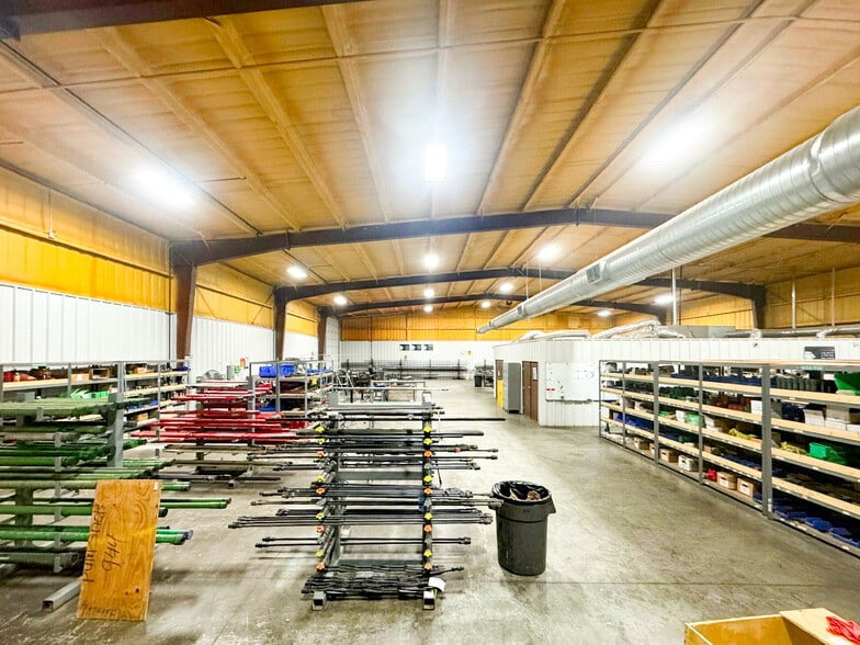 410 Colorado Ave, Big Lake, TX for sale - Interior Photo - Image 3 of 22