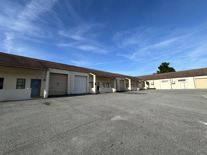 3650 NE 25th St, Ocala, FL à louer - Photo du bâtiment - Image 2 de 11