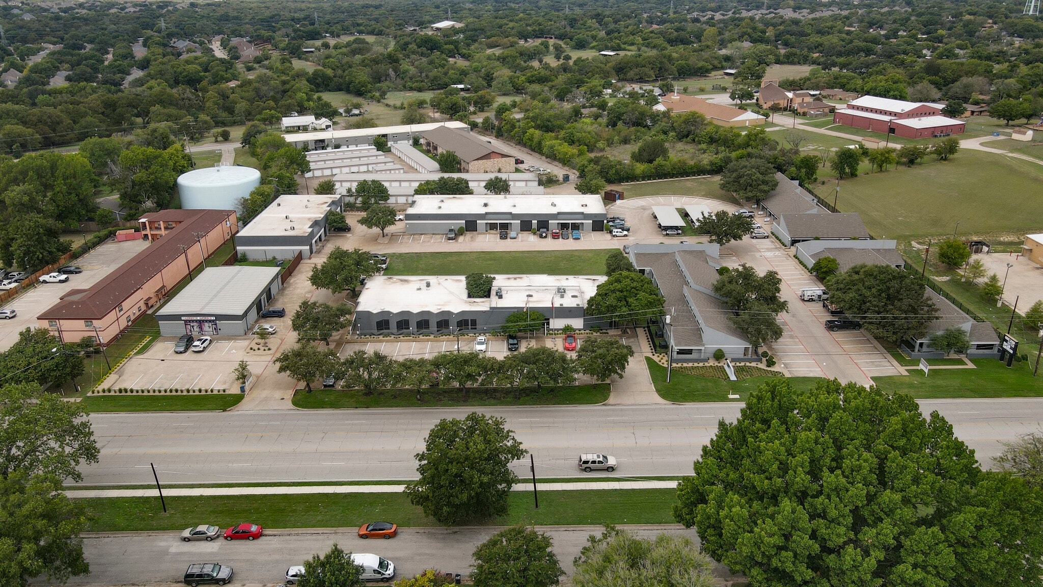 4734 Benbrook Blvd, Benbrook, TX for lease Primary Photo- Image 1 of 18