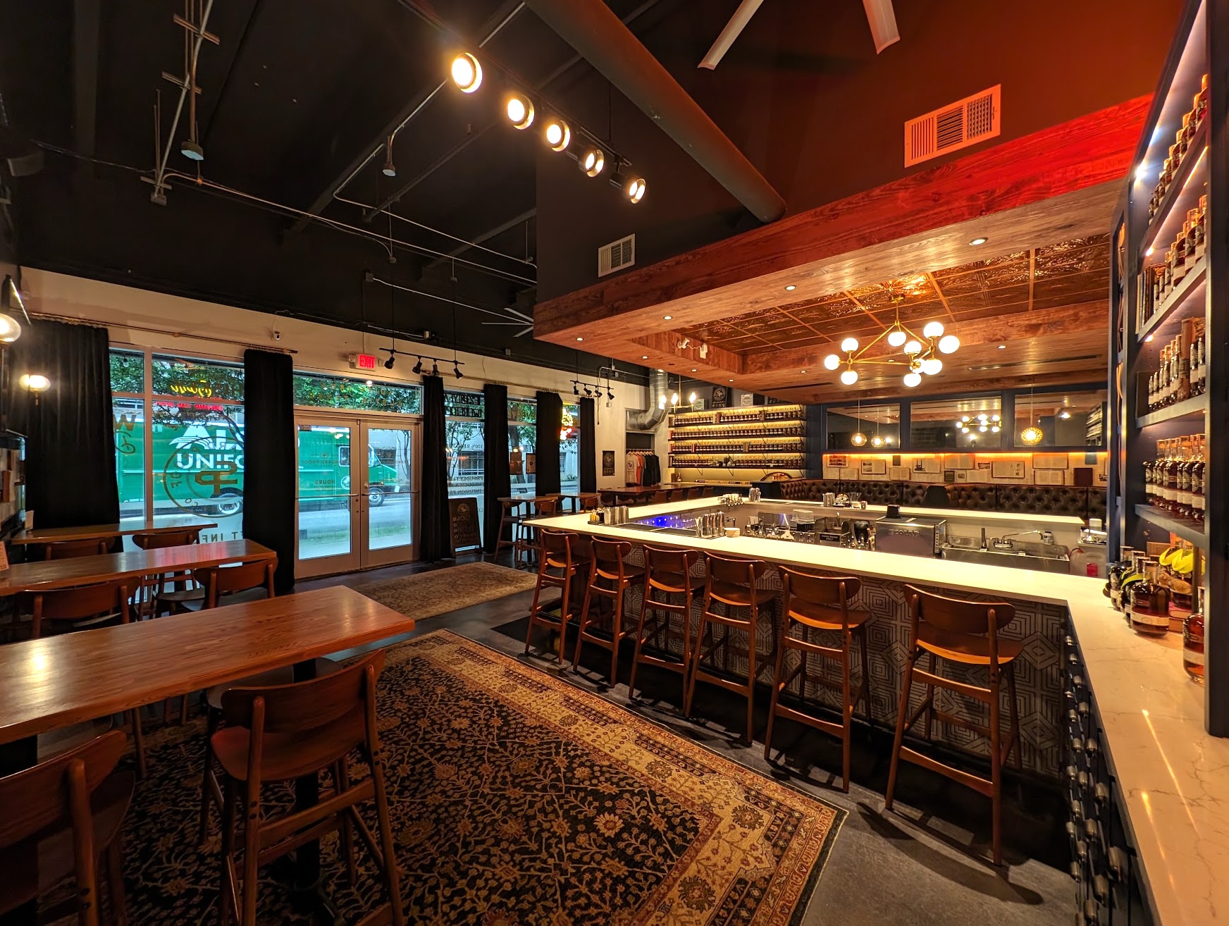 51 Rainey St, Austin, TX for lease Interior Photo- Image 1 of 4