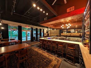 51 Rainey St, Austin, TX for lease Interior Photo- Image 1 of 4