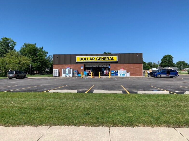 206 S Main St, Scottville, MI à louer - Photo du bâtiment - Image 2 de 2