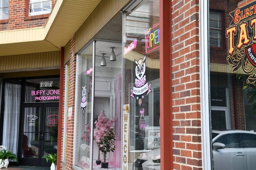 1607 Bland St, Bluefield, WV for sale - Building Photo - Image 2 of 10