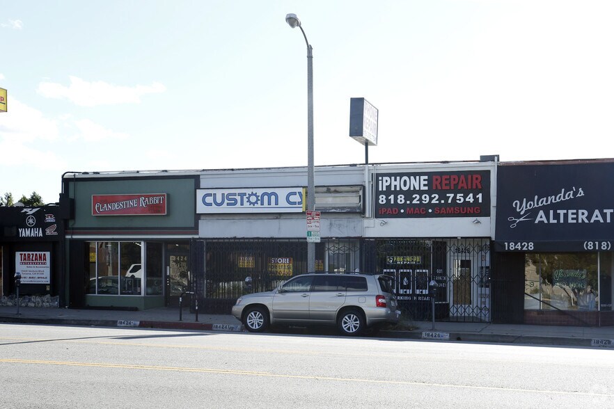 18424 Ventura Blvd, Tarzana, CA à vendre - Photo principale - Image 1 de 5