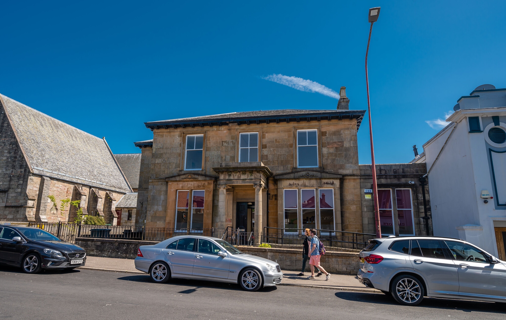 10 James St, Helensburgh à louer Photo principale- Image 1 de 4