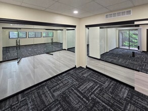 6450-6464 S Quebec St, Centennial, CO for lease Interior Photo- Image 1 of 8