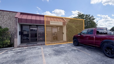 2435-2441 Boardwalk St, San Antonio, TX for lease Interior Photo- Image 1 of 2