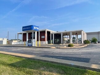 Plus de détails pour 3347 Quincy Mall, Quincy, IL - Commerce de détail à louer