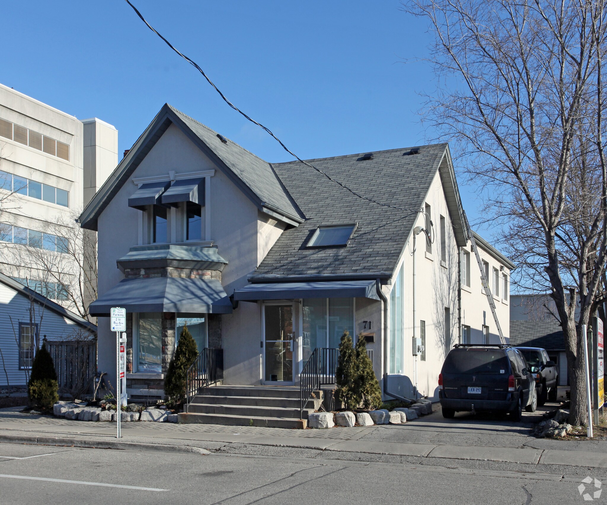 71 Albert St, Oshawa, ON à vendre Photo du bâtiment- Image 1 de 1