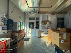 20706 High Desert Ln, Bend, OR for lease Interior Photo- Image 2 of 27