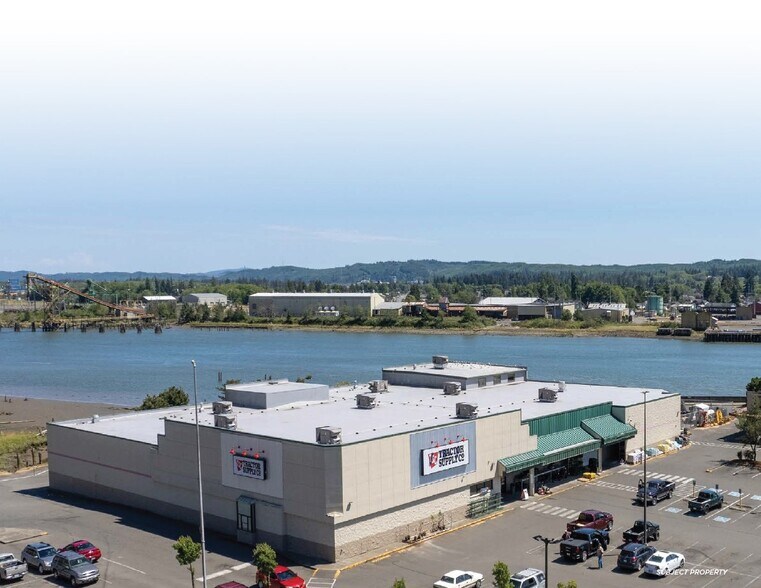 1213 E Wishkah St, Aberdeen, WA à vendre - Photo du bâtiment - Image 2 de 6