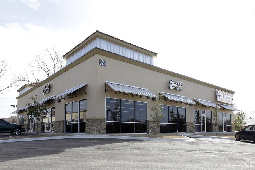 1504 Aquarena Springs Dr, San Marcos, TX for lease - Building Photo - Image 1 of 5