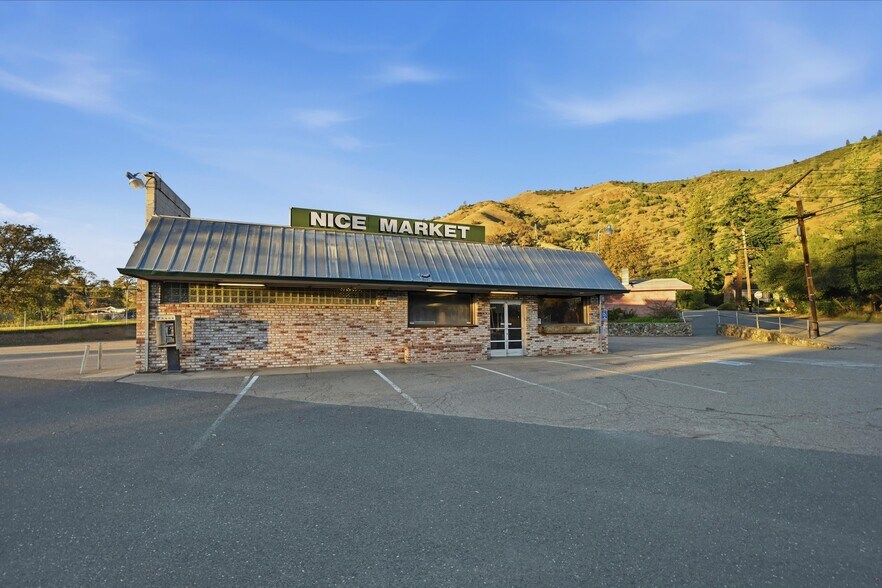 3794 CA-20, Nice, CA à vendre - Photo du bâtiment - Image 1 de 36