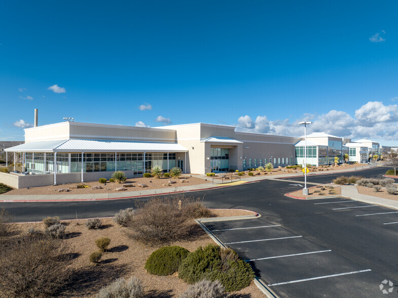 7000 Central Ave SW, Albuquerque, NM à vendre - Photo principale - Image 1 de 1