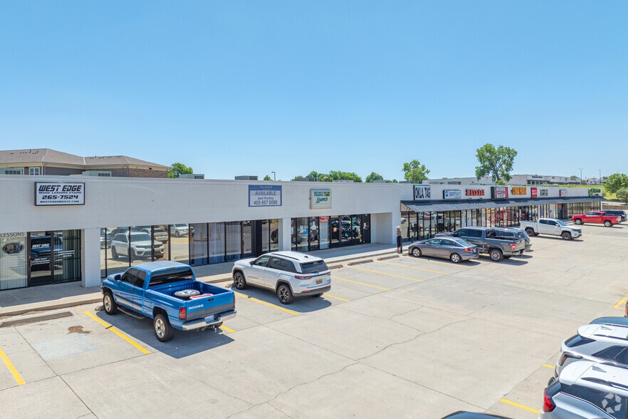917-953 Cornwell Dr, Yukon, OK for lease - Building Photo - Image 2 of 8
