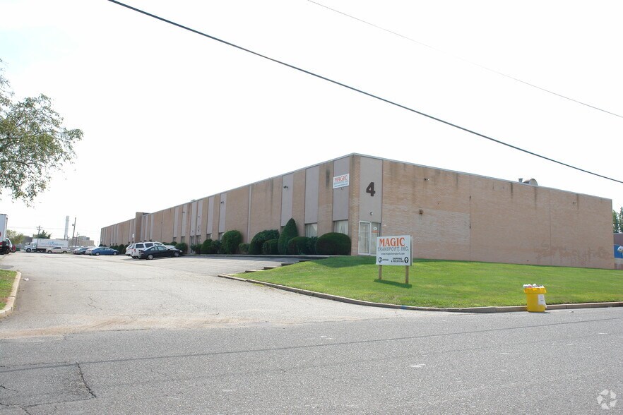 1421-1447 Pinewood St, Rahway, NJ for lease - Building Photo - Image 1 of 2