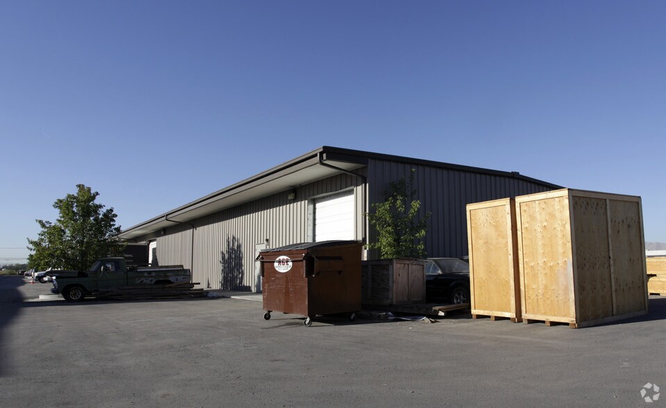 3020 W 500 S, Salt Lake City, UT à louer - Photo du bâtiment - Image 3 de 7