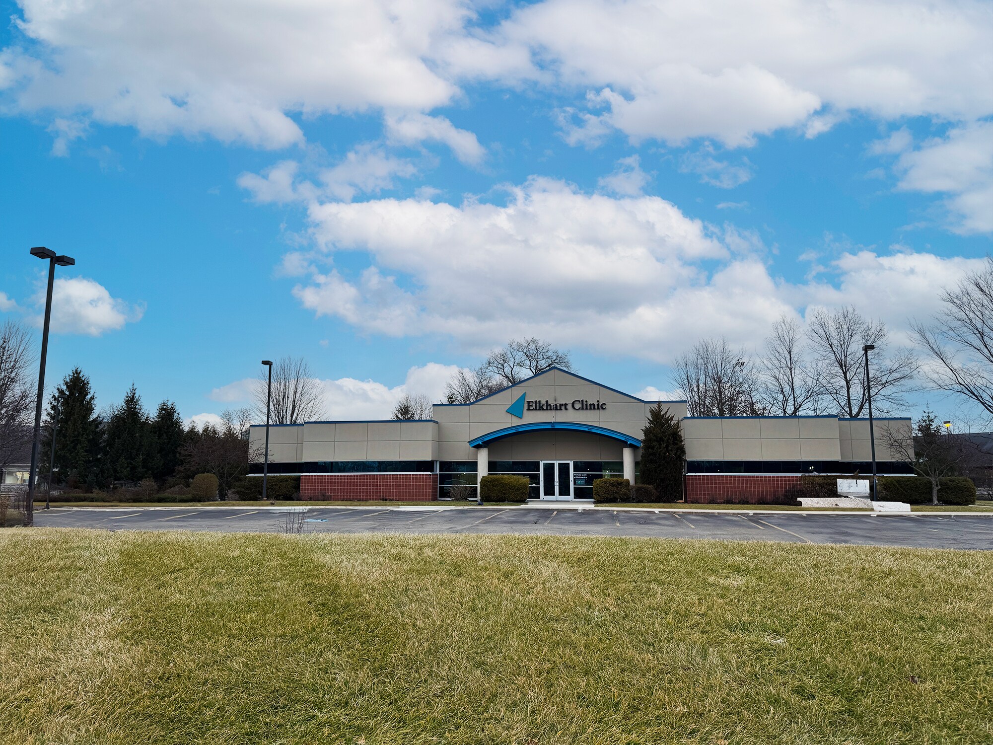 410 Park Pl, Mishawaka, IN for lease Primary Photo- Image 1 of 7