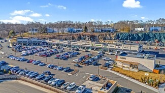 Plus de détails pour 801 Bridgeport Ave, Shelton, CT - Commerce de détail à vendre