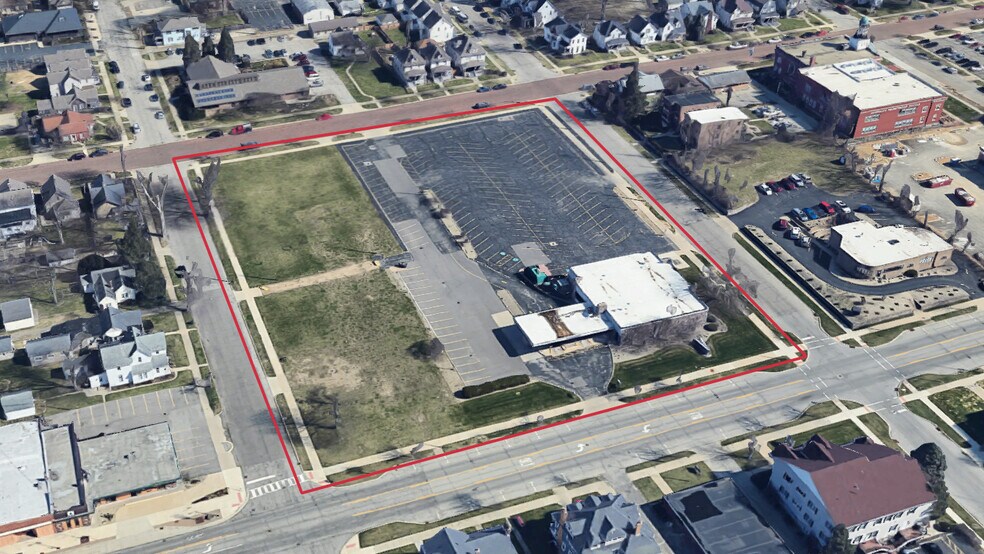 823 E Jefferson Blvd, South Bend, IN à vendre - Photo du bâtiment - Image 2 de 3