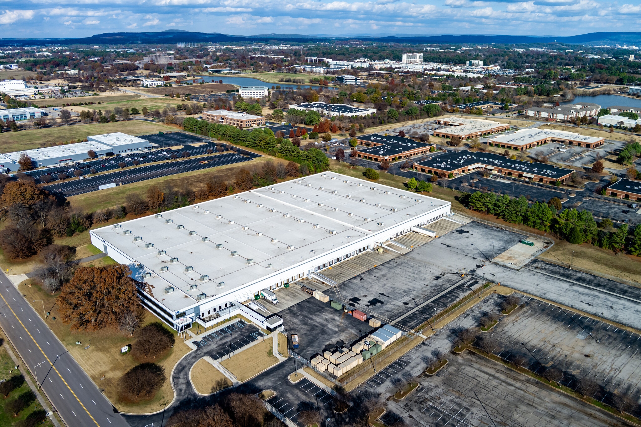 300 Diamond Dr NW, Huntsville, AL for lease Building Photo- Image 1 of 13