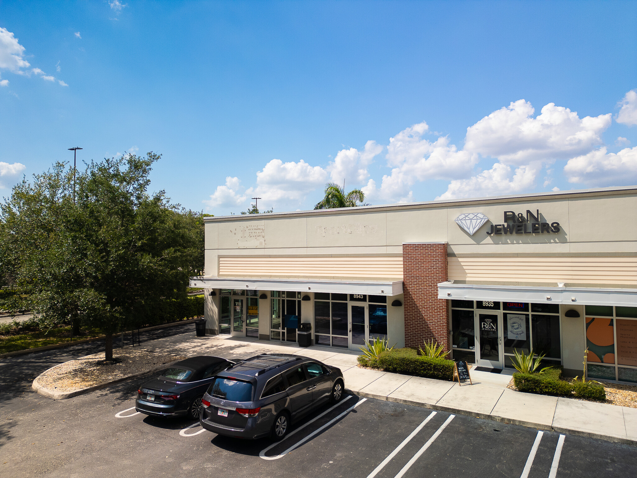 8931-8947 W Atlantic Blvd, Coral Springs, FL for lease Primary Photo- Image 1 of 22