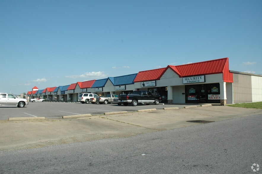 1000-1099 Vendall Rd, Dyersburg, TN à louer - Photo du bâtiment - Image 3 de 26