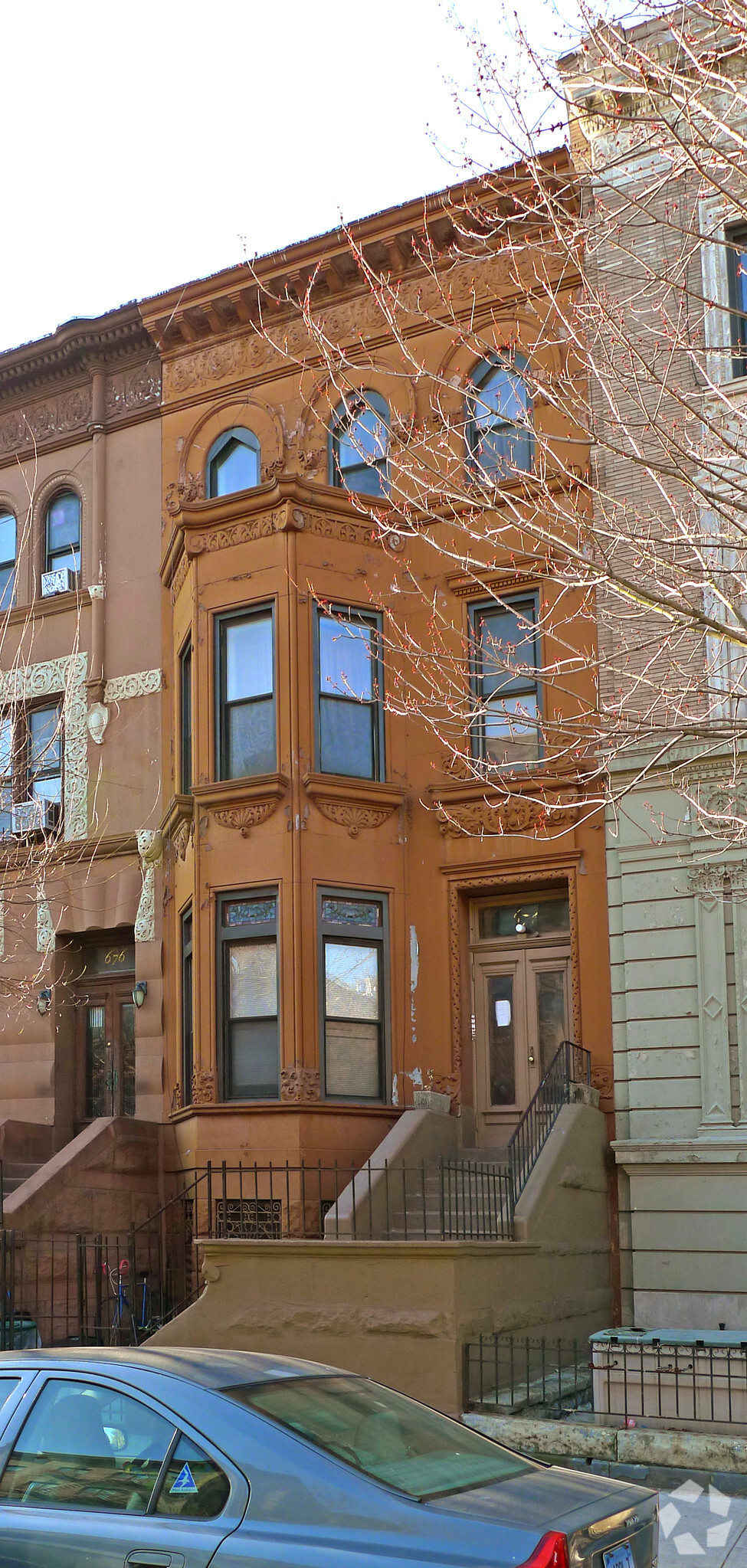 672 Saint Marks Ave, Brooklyn, NY for sale Primary Photo- Image 1 of 1