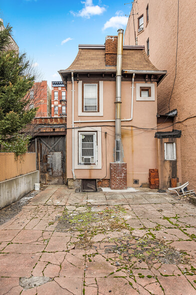 502 E 118th St, New York, NY for sale - Building Photo - Image 3 of 14