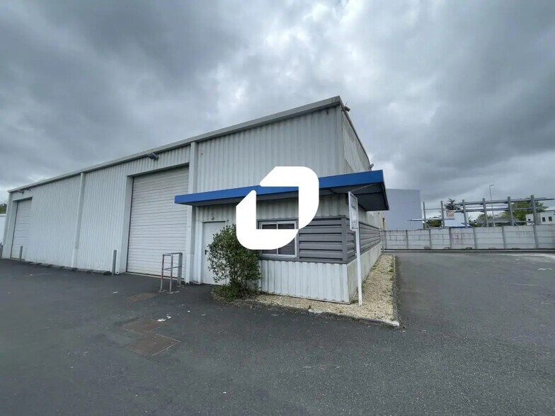 Bureau dans Vertou à louer - Photo du bâtiment - Image 1 de 10