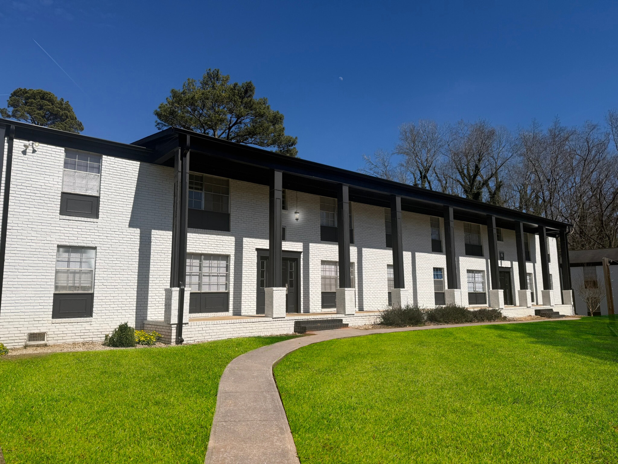 235 Sycamore Dr, Athens, GA for sale Primary Photo- Image 1 of 45