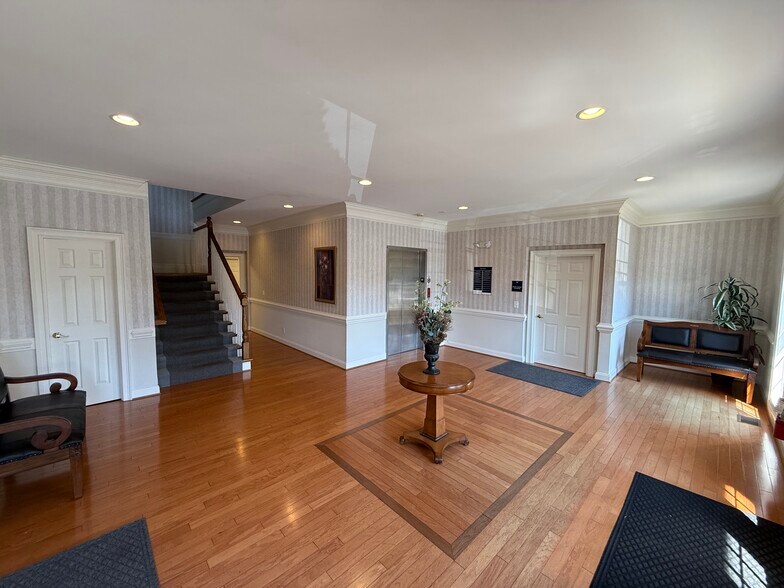3453 Pelham Rd, Greenville, SC for lease - Building Photo - Image 2 of 18