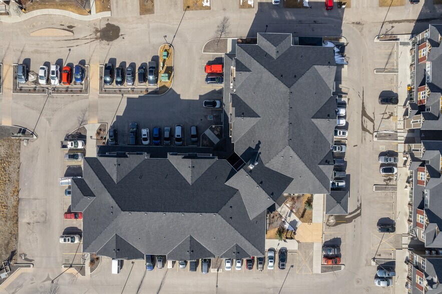 101 Sunset Dr, Cochrane, AB for lease - Aerial - Image 2 of 5