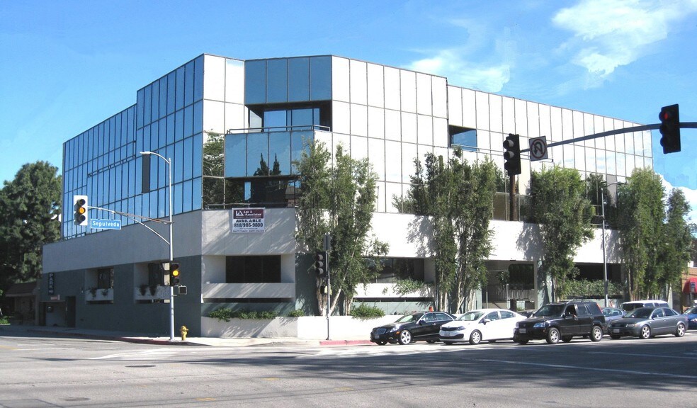 5170 Sepulveda Blvd, Sherman Oaks, CA à louer - Photo du bâtiment - Image 3 de 4
